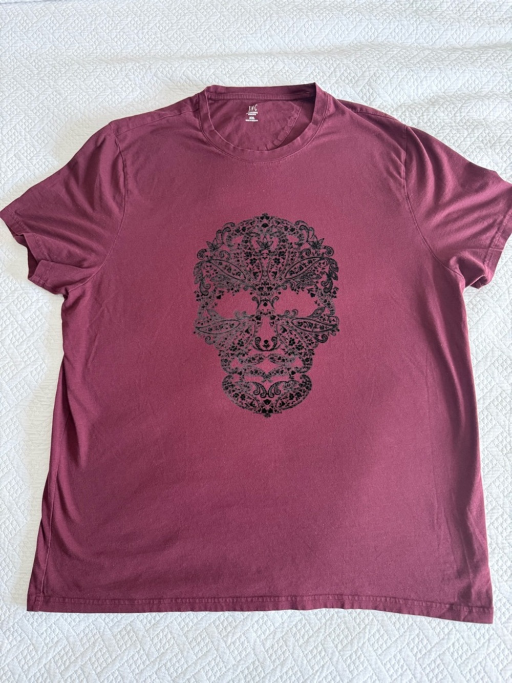 Macy's INC Men's Burgundy Skull Graphic  T-Shirt Size XXL